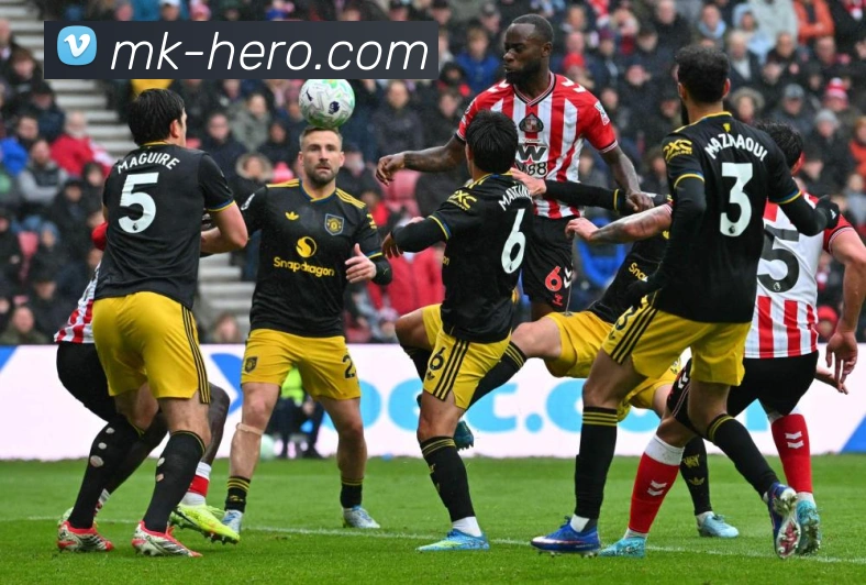 美国杨毅分析：湖人将成雷霆马刺最大威胁 詹姆斯愿意为球队牺牲令人钦佩